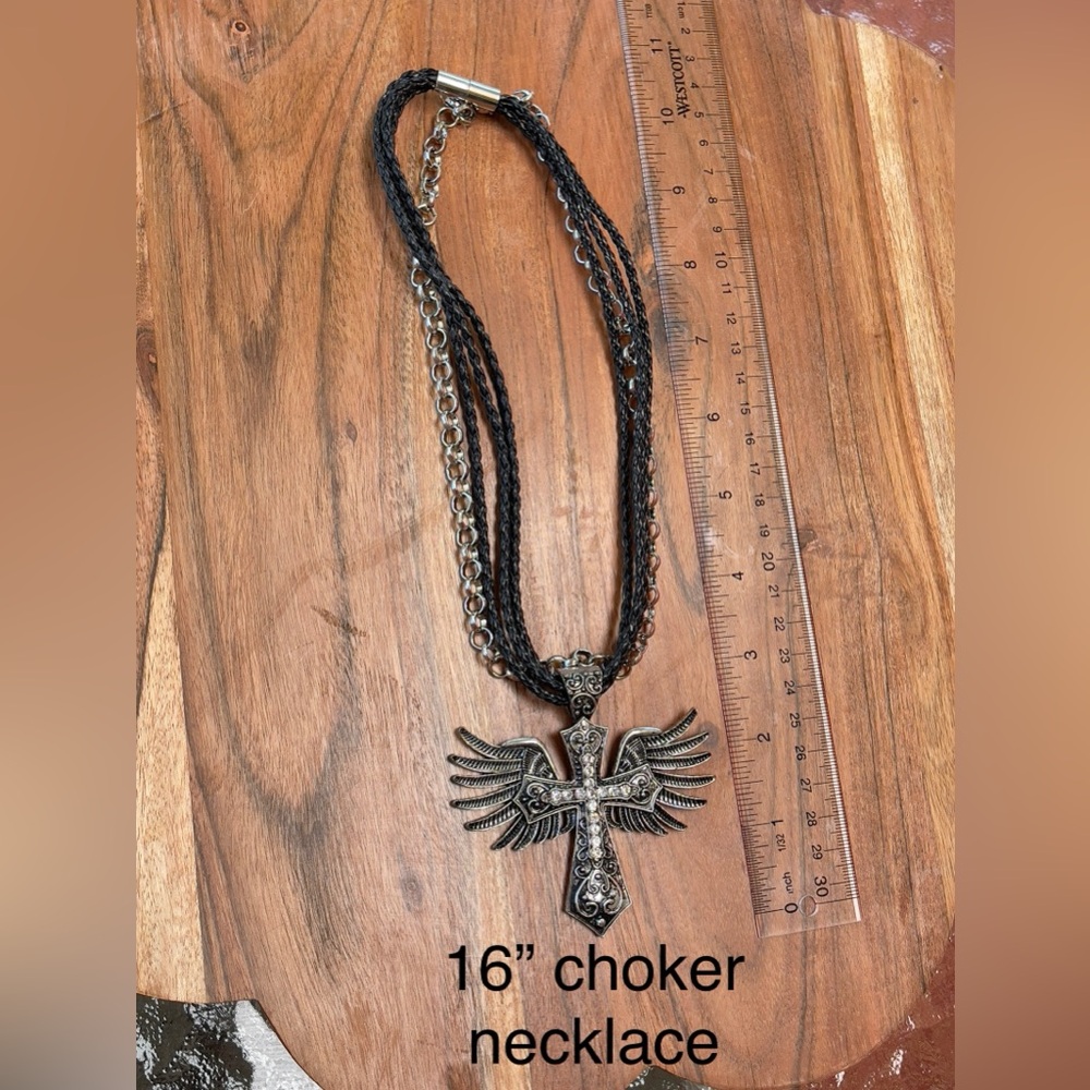 Ladies Choker Necklace